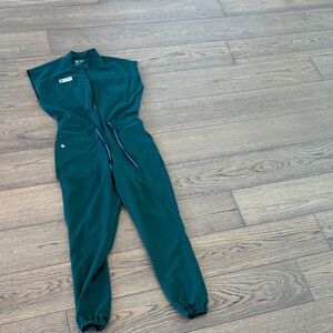 Figs racing green onsie